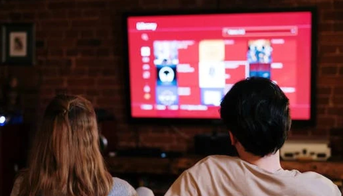 Perbedaan TV Digital dan Smart TV, Kenali Keunggulan dan Kekurangannya Sebelum Membeli