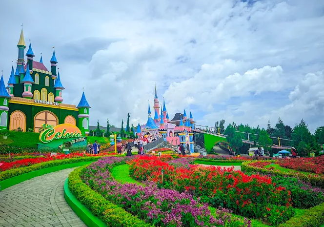 5 Taman Bunga Tercantik di Semarang 2025, Serasa di Negeri Dongeng!