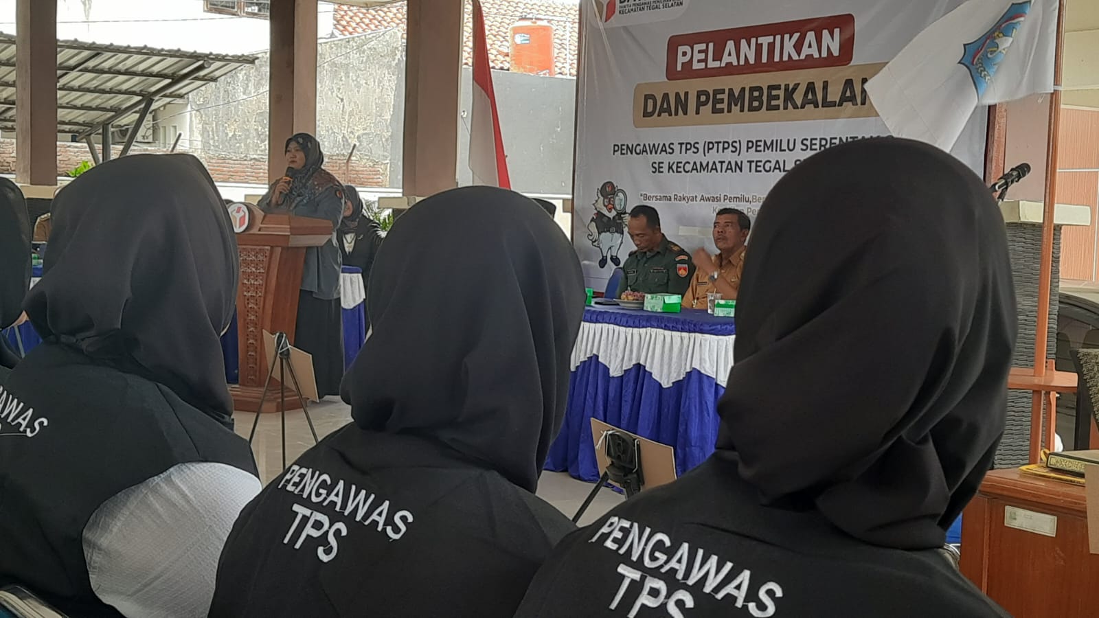 Dilantik, 763 Pengawas TPS Pemilu 2024 Kota Tegal Dilarang Mematikan Hanphone, Bawaslu: Haram Hukumnya
