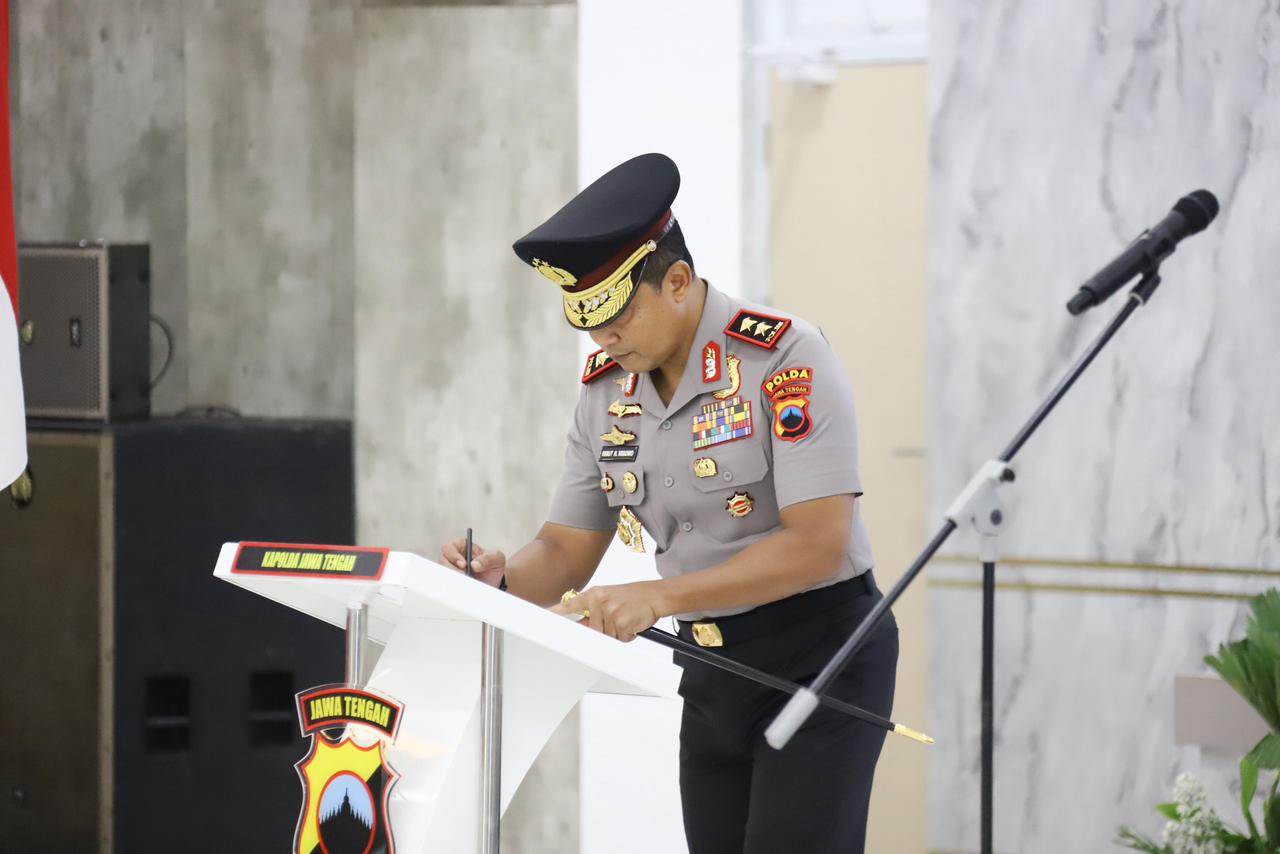 Lantik Direktur Reserse PPA dan PPO, Polda Jateng Tegaskan Komitmen Perlindungan Perempuan dan Anak