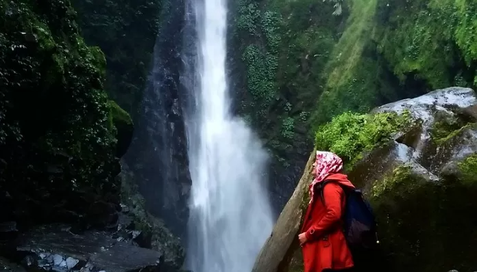 Wisata Air Terjun di Tegal yang Menyegarkan, Bikin Stress Ilang!