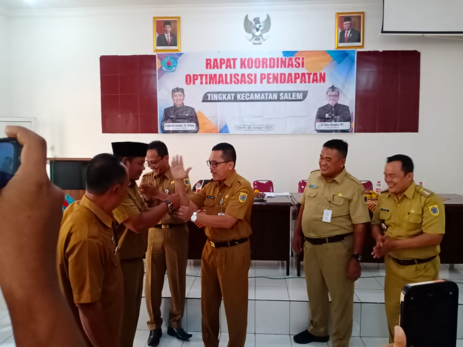 Mantap Jiwa! Ratusan Kepala Desa dan Lurah di Kabupaten Brebes Dapat Hadiah Motor NMax Terbaru