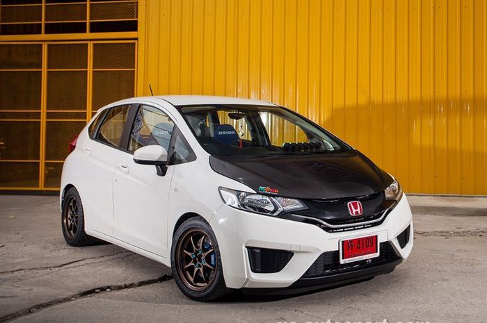 Berikut Keunggulan Dan Kelemahan Honda Jazz GK5 2024, Masih Berani Beli??