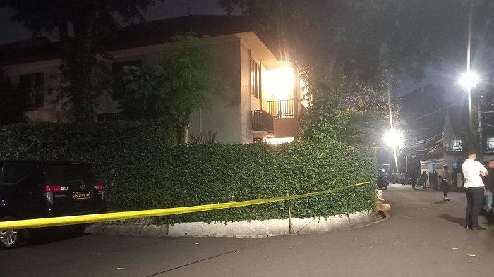 Tembak-tembakan Polisi di Rumah Jenderal di-Olah TKP-kan Tertutup Malam-malam sampai Dini Hari