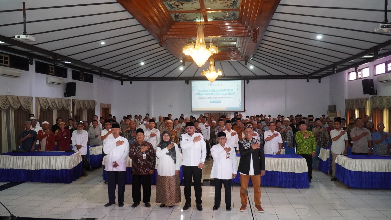 Wali Kota Tegal Dorong Masjid Jadi Pusat Pemberdayaan Umat 