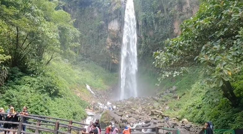 5 Wisata Alam Terindah di Karanganyar yang Wajib Masuk List