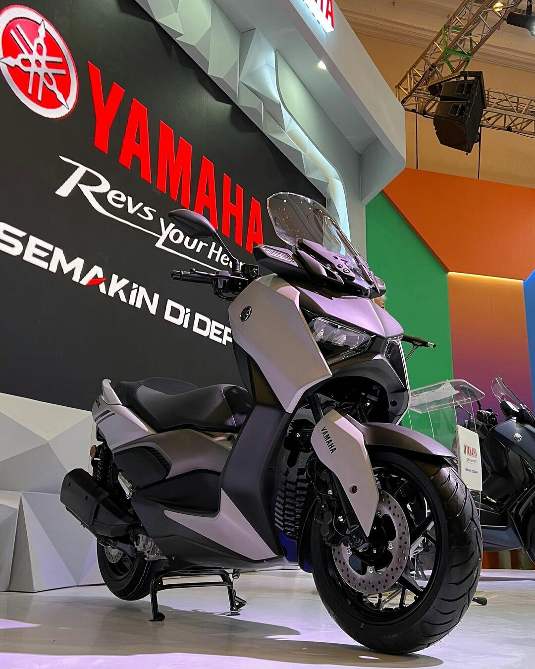 Spesifikasi Yamaha XMAX 2023, Ada Mesin Blue Core Berkapasitas 250 CC Dilengkapi Liquid Cooled SOHC