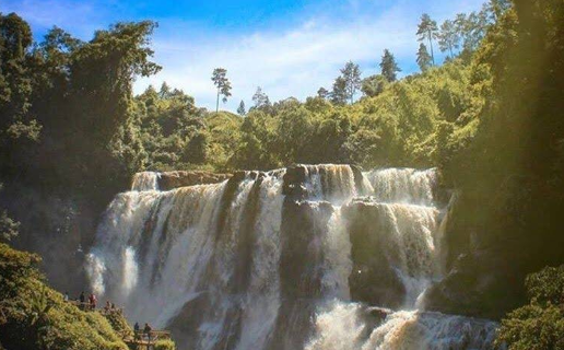 8 Air Terjun Terindah di Jawa Barat yang Wajib Dikunjungi Traveler