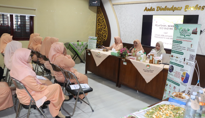 Ubah Sampah jadi Eco Enzyme, Upaya Kurangi Beban TPA di Brebes