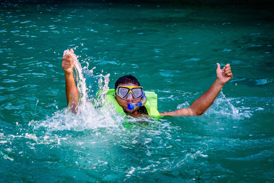 Paket Snorkeling di Karimunjawa untuk Pemula, Siapkan Budget Segini