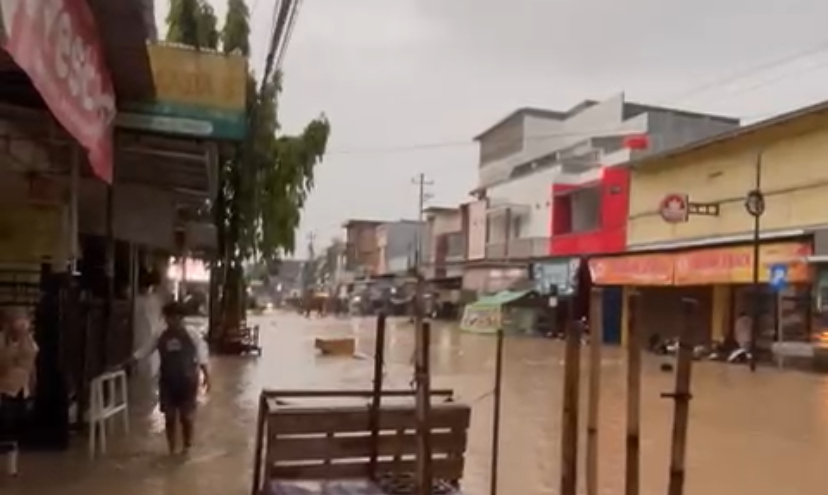 Viral di Media Sosial, Kalierang Bumiayu Dilanda Banjir