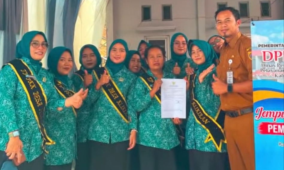 Dekatkan Pelayanan, DPMPTSP Dampingi Anggota PKK Urus NIB