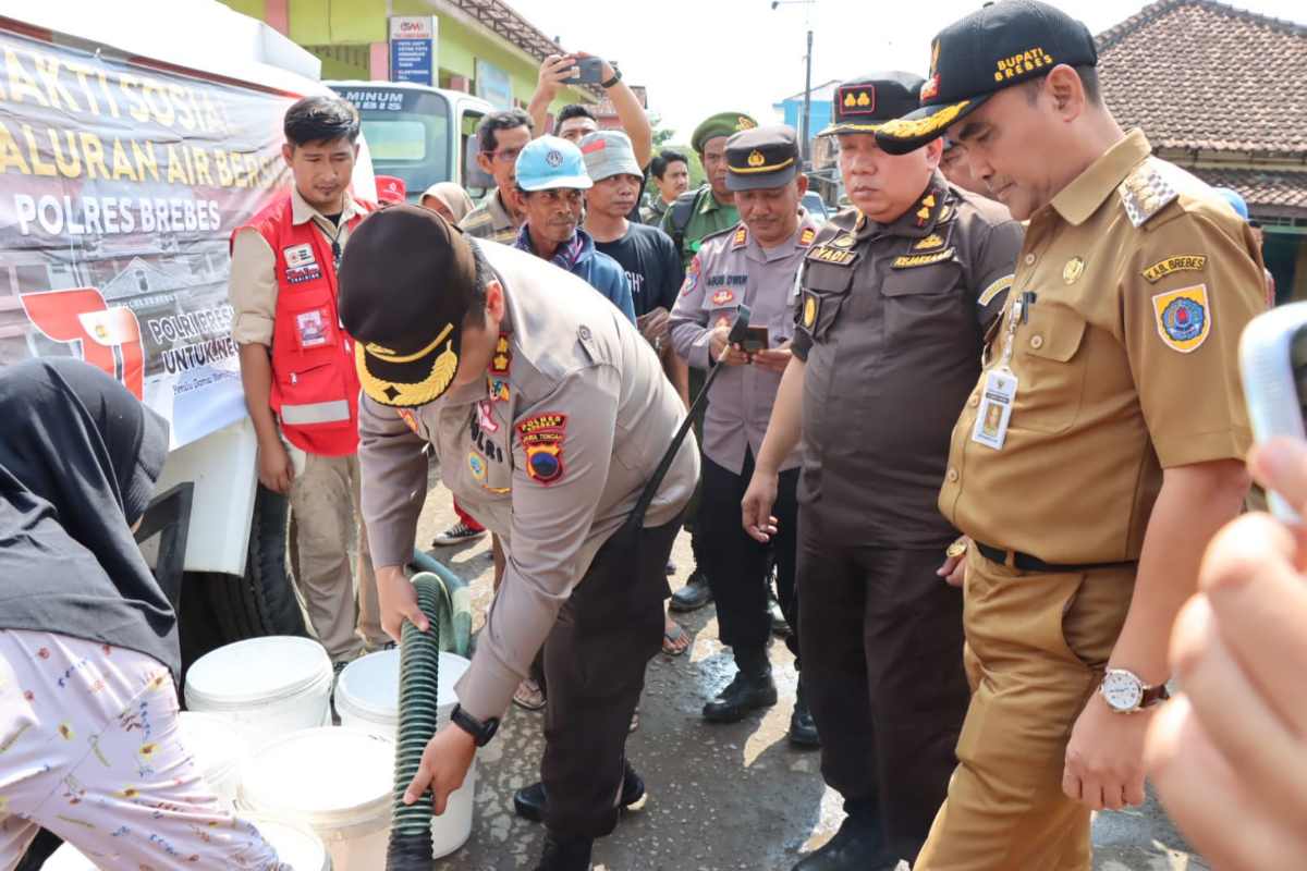 Krisis Air Bersih, 3 Desa di Ketanggungan Brebes Digelontor Bantuan 