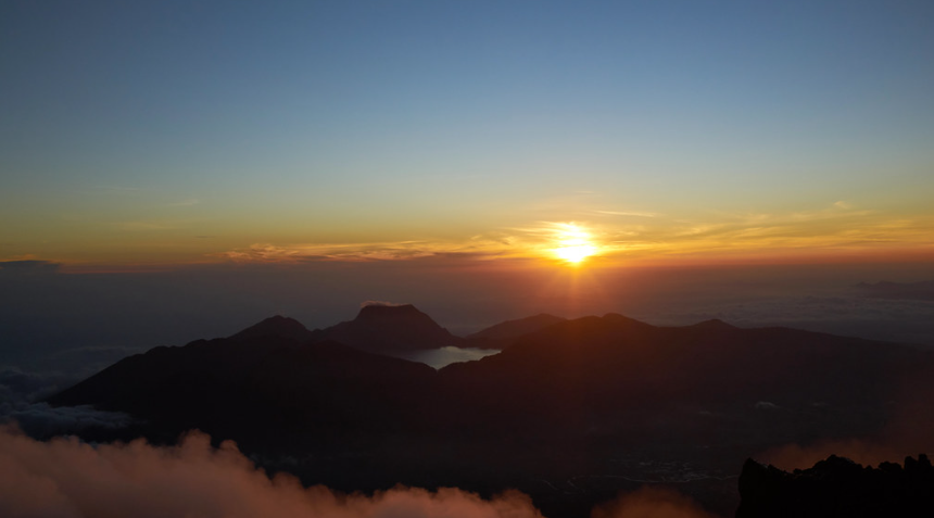 5 Tempat Melihat Sunrise di Magelang, Gratis!