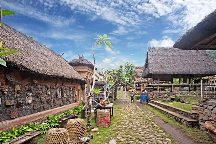 Cara Hidupnya Masih Seperti Zaman Pra-Majapahit, Kenalan dengan Desa Tenganan Bali