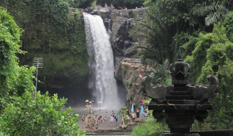 5 Tempat dengan Mitos Enteng Jodoh Paling Populer