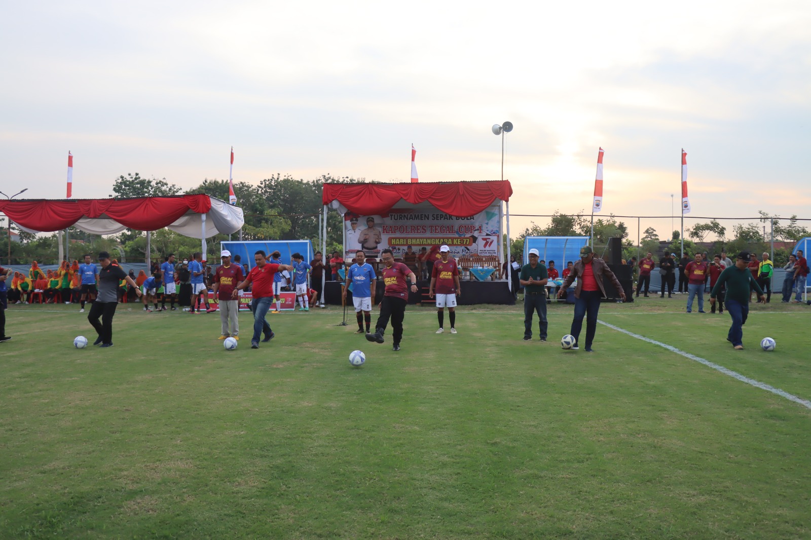 32 Tim Adu Jago Dalam Turnamen Sepakbola Kapolres Tegal Cup 1