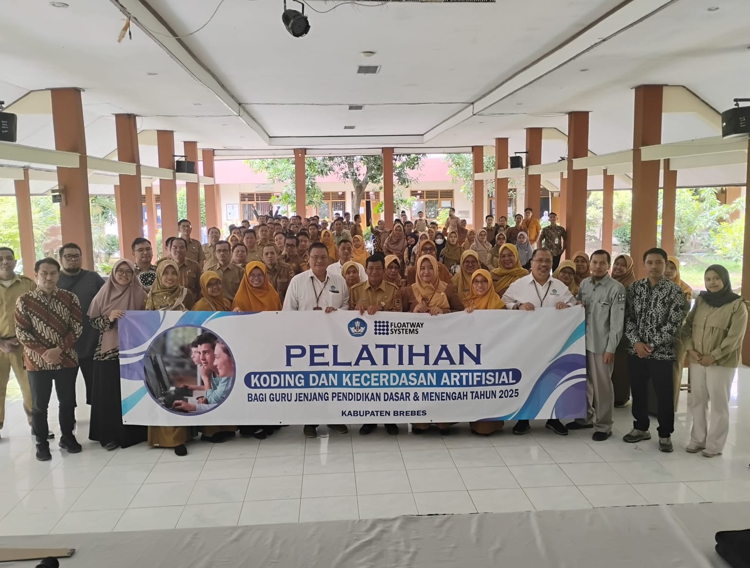Floatway Systems dan Kemendikdasmen Bersinergi Tingkatkan Kompetensi Guru di Bidang Koding dan AI 