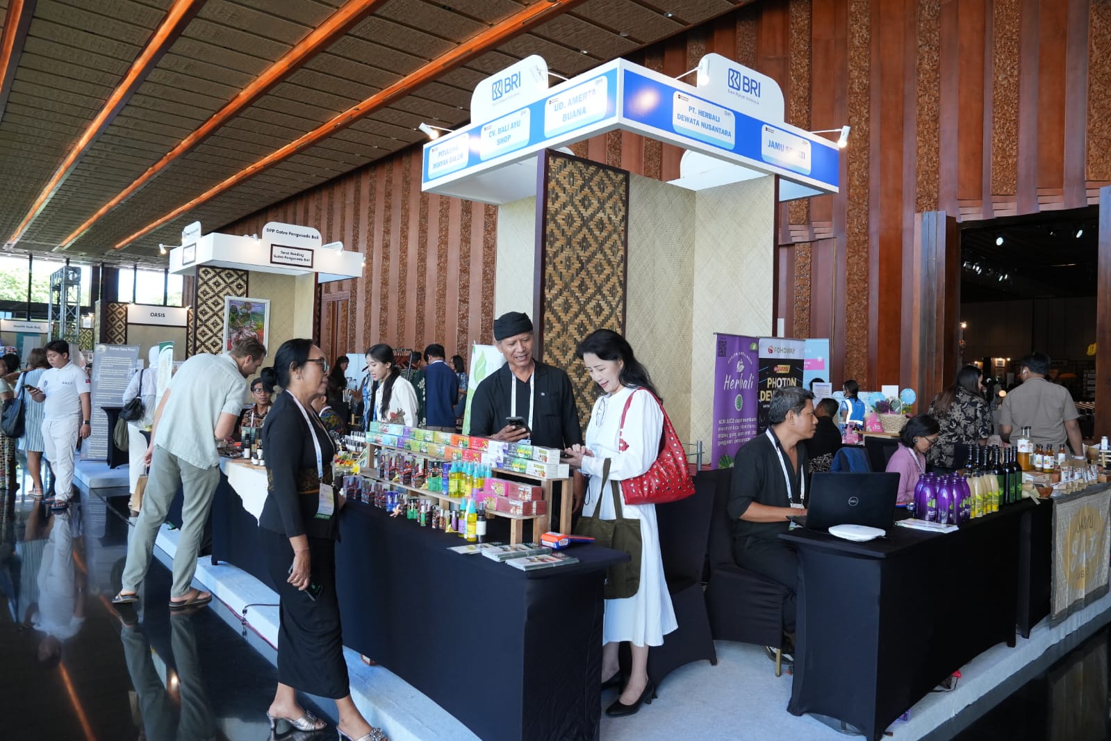 Hadir di Bali Wellness and Beauty Expo 2026, BRI Tebar Promo Eksklusif dan Hadiah Menarik