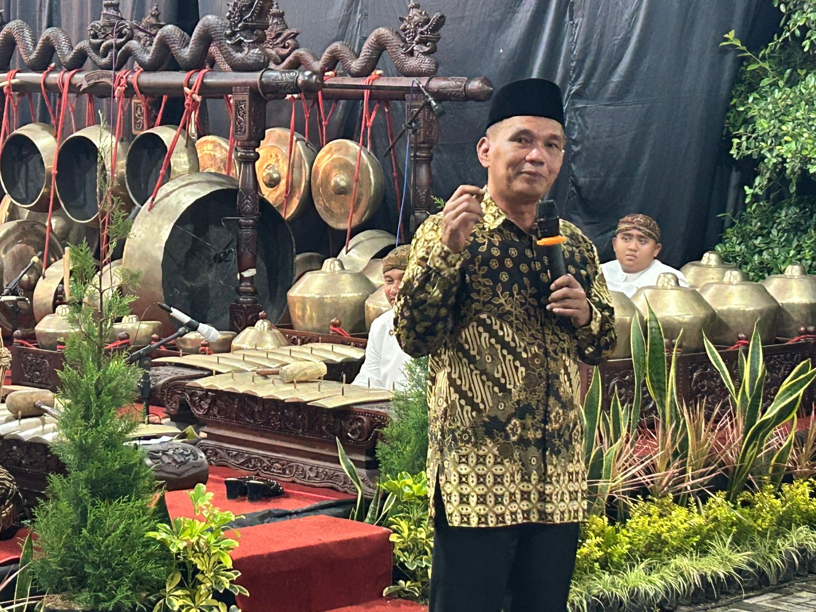 Ketua DPRD Jateng Sumanto Digelari Bapaknya Wayang Kabupaten Karanganyar