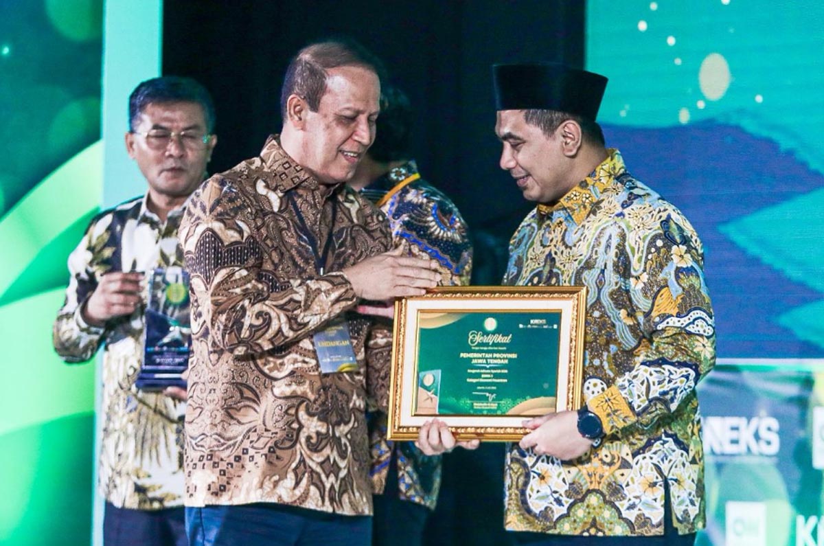 Gondol 6 Penghargaan Adinata Syariah 2026, Pemprov Jateng Percepat Zona Industri Halal