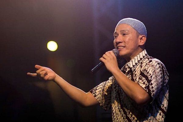 Holywings Disebut Sengaja Promo Kontroversial, Ustaz Felix Siauw: Kata Orang Arab, Kencingi Itu Air Zam Zam