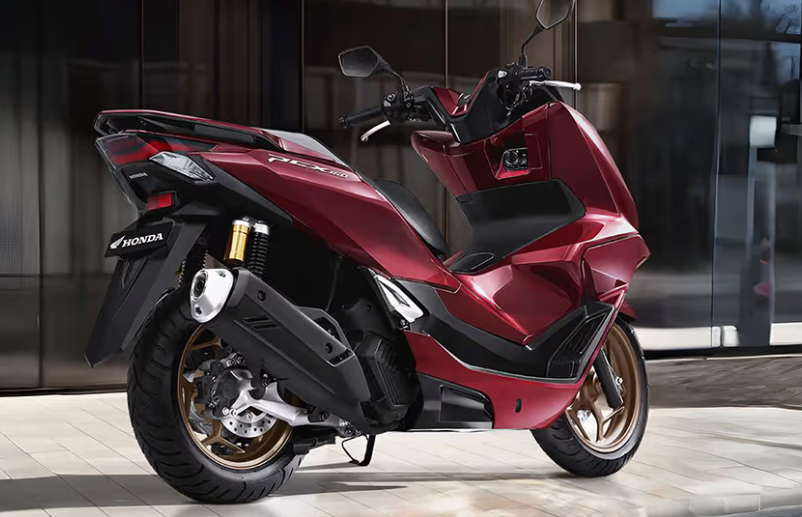 Jangan Salah Pilih! Ini Keunggulan Roadsync PCX 160 yang Tak Ada di Motor Lain