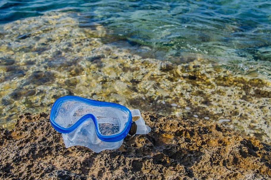 4 Spot Snorkeling Jawa Tengah yang Mirip Maldives, Bening & Eksotis!