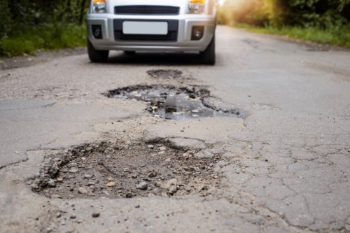 Similar to the Actions of Two Sultans, Youth Songgom Brebes Joint Venture to Repair Damaged Roads