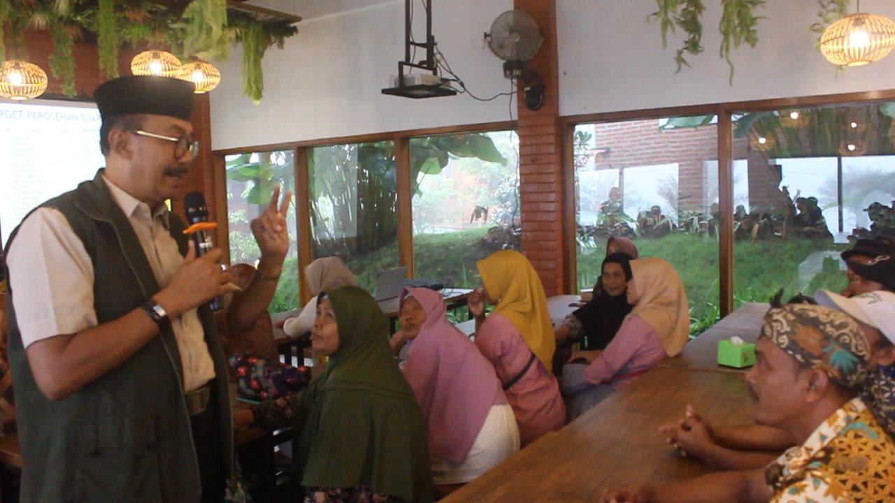 Datang ke Brebes, Agung Widyantoro Sosialisasi Program Indonesia Pintar ke Calon Penerima Manfaat