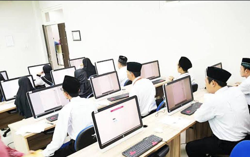 Selamat! 98.972 Guru Madrasah Bukan ASN Bakal Terima SK Inpassing, Kemenag Sudah Terbitkan 