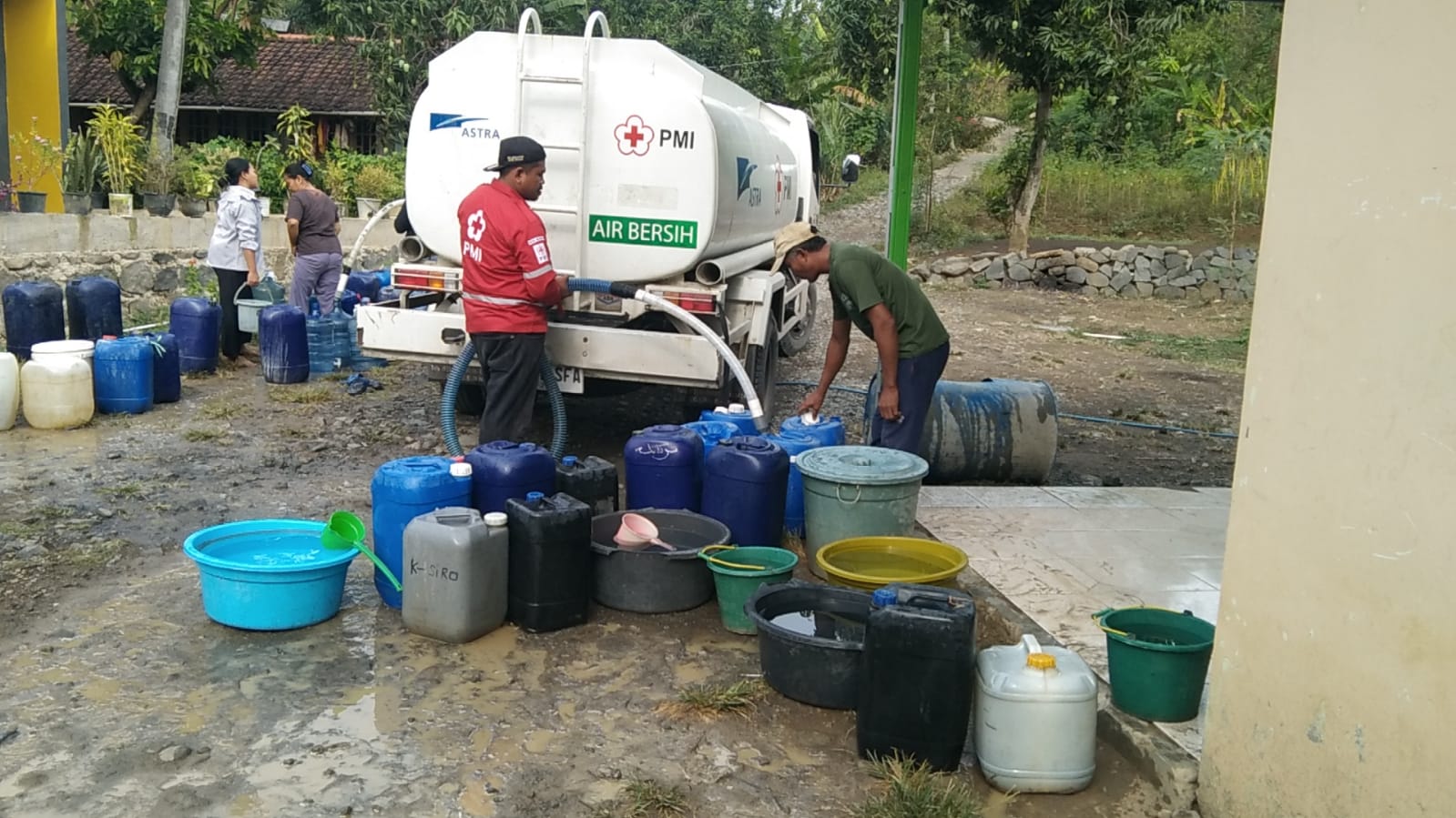 Sudah Hujan, Desa Karanganyar Kabupaten Tegal Masih Kekeringan Hingga Butuh Bantuan Air Bersih 