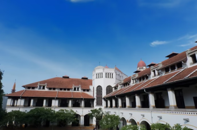 7 Fakta Menarik tentang Lawang Sewu Dibalik Kisah Mistisnya