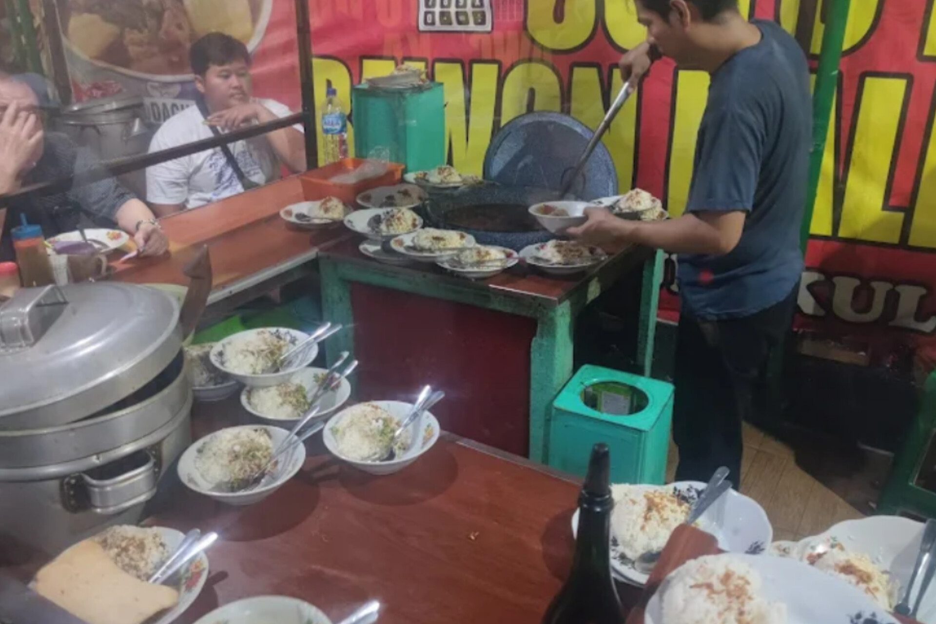 Wisata Kuliner Malam di Surabaya, 3 Tempat Makan Paling Hits untuk Isi Perut Keroncongan