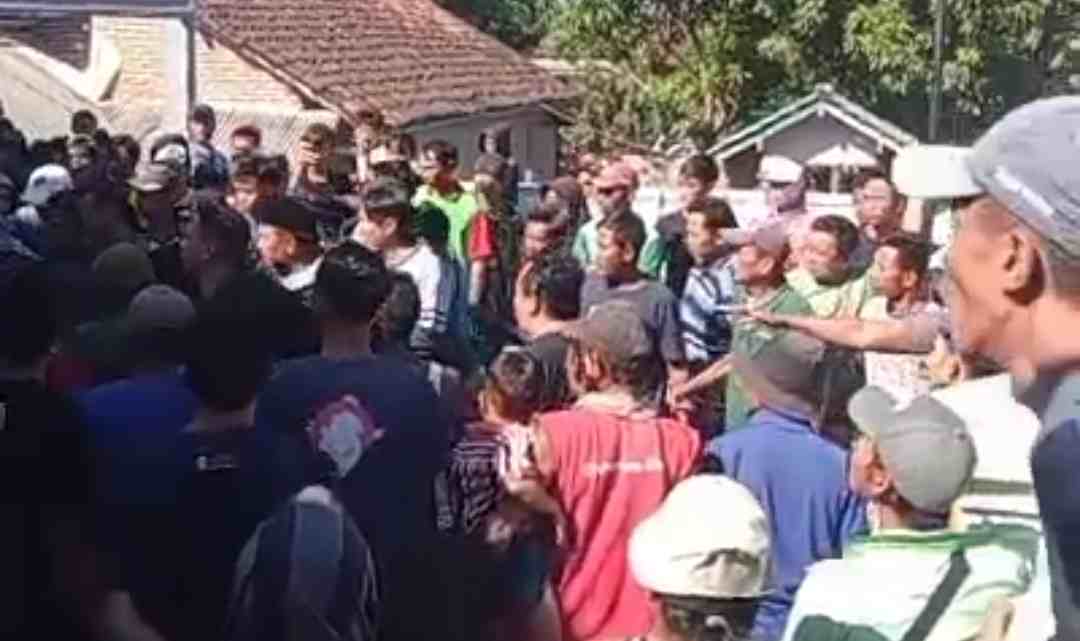Viral Video Pelaku Curanmor Dimassa di Cikeusal Lor-Ketanggungan