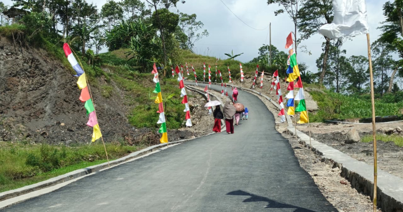 Pembangunan Jalan Baru di Sridadi Brebes Bikin Warga Semringah