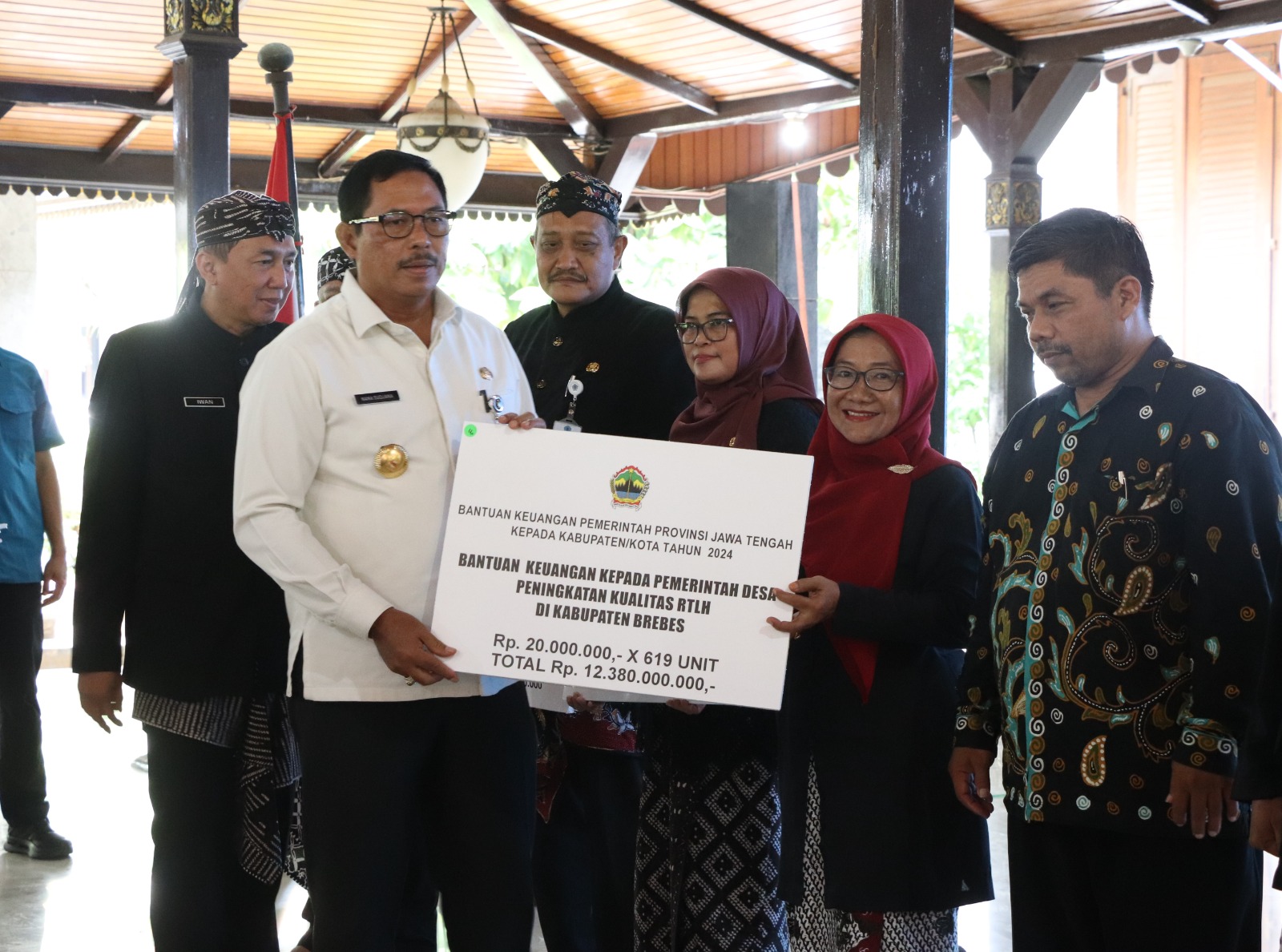 Bantuan Provinsi Jawa Tengah Senilai Rp145,3 Miliar Disalurkan ke Brebes, Ini Prioritasnya