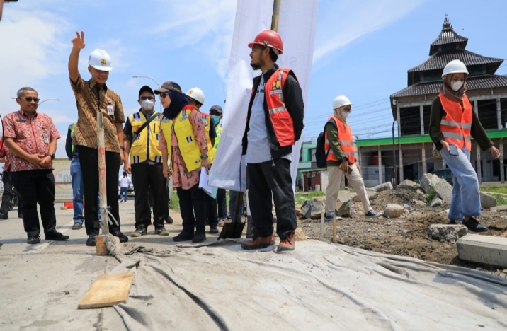 Ruas Jalan Semarang-Demak-Kudus Siap Dilalui Pemudik, Ganjar Cek Jalur Pantura