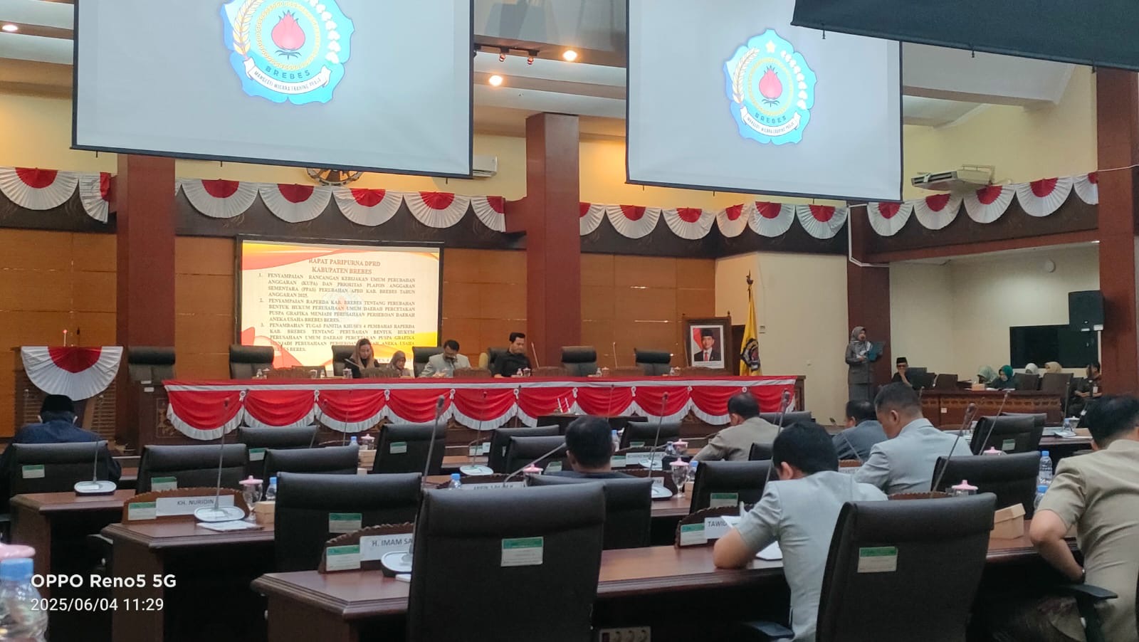 Rapat Paripurna DPRD Brebes Bahas Percepatan Perubahan APBD 2025, Bupati: Menjawab Kebutuhan Prioritas