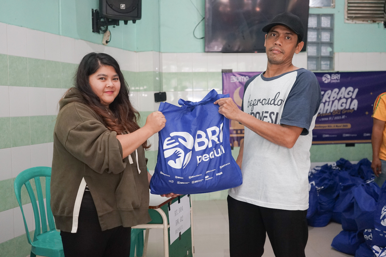 BRI Group Berbagi 100.000 Paket Sembako di Bulan Ramadan, Perkuat Ketahanan Sosial Masyarakat