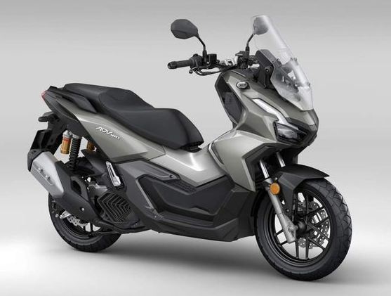 Motor Matic Honda Paling Nyaman 2024, Cocok untuk Touring Jarak Jauh