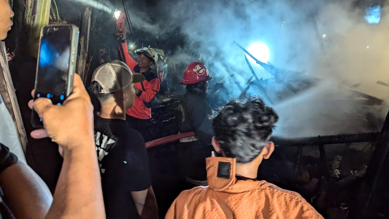 Rumah Warga Nagog Linggapura Brebes Kebakaran, Petugas Selidiki Penyebabnya