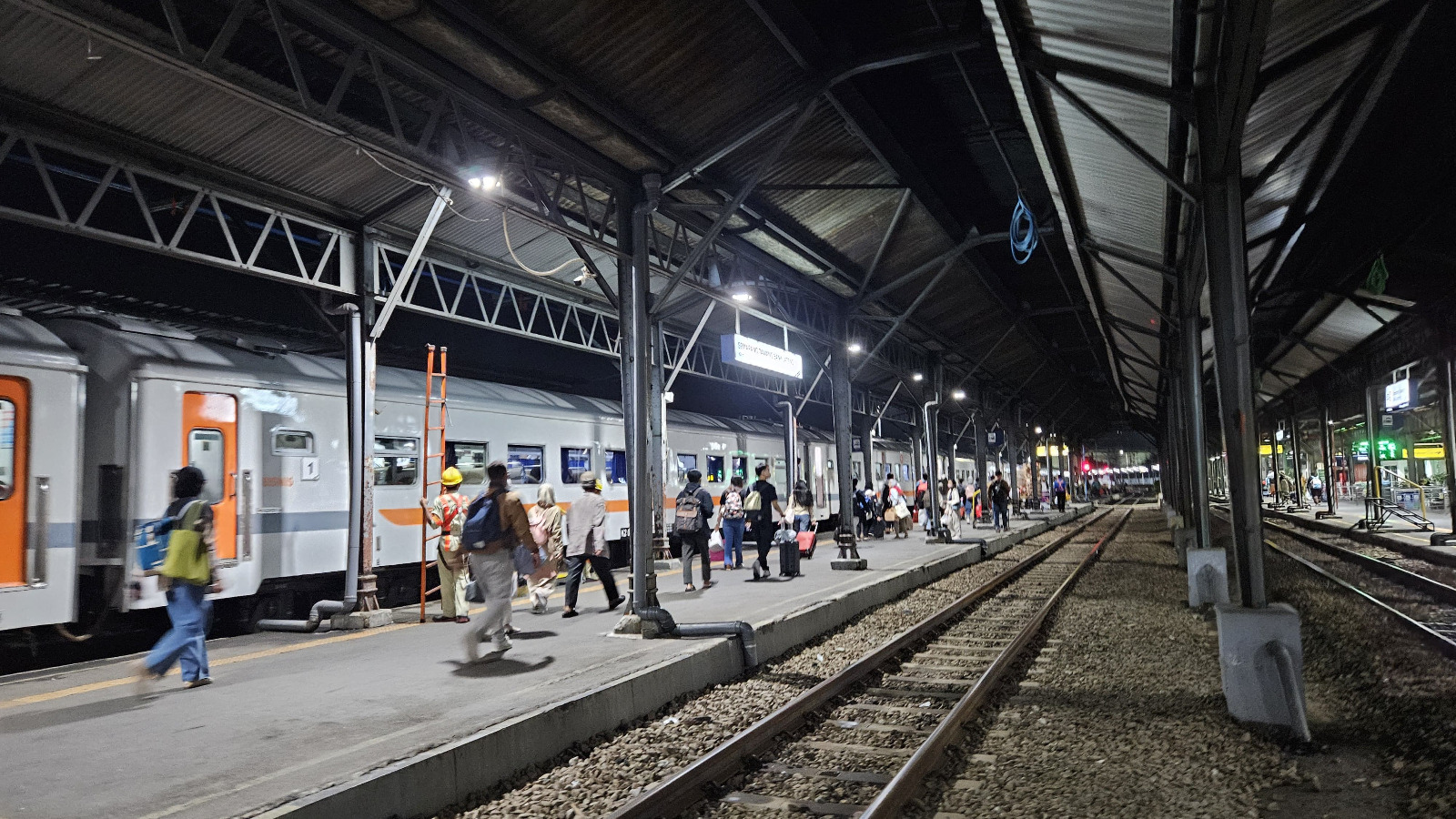 Libur Panjang, 7.478 Pemumpang Kereta Api Turun di Stasiun Tegal