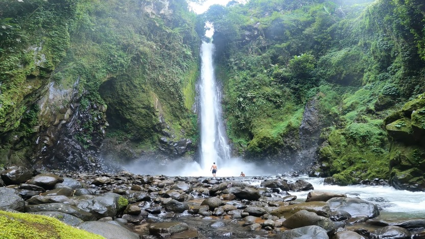 6 Wisata Air Alami di Batang Buat Healing, Suasananya Masih Sepi