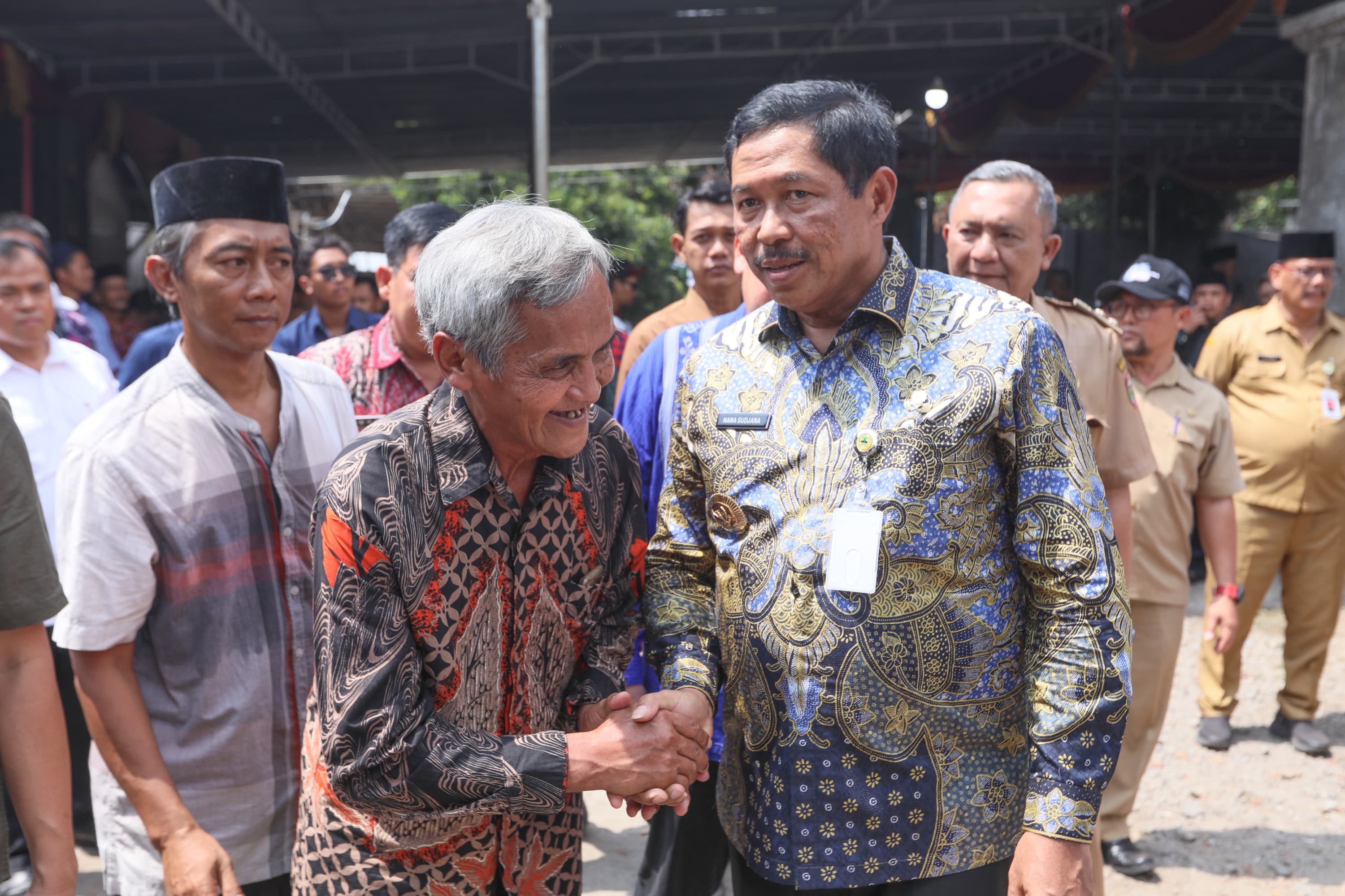 Rekening Pengepul Susu Perah UD Pramono Diblokir, Nana Sudjana Langsung Bergerak