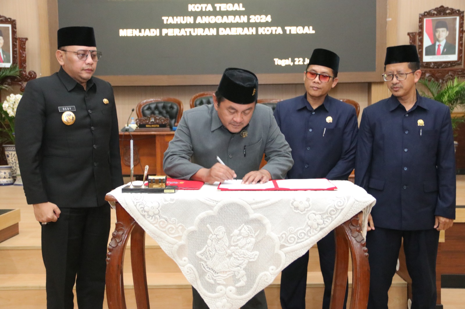 Gelar Paripurna, DPRD Kota Tegal Setujui LPj APBD 2024