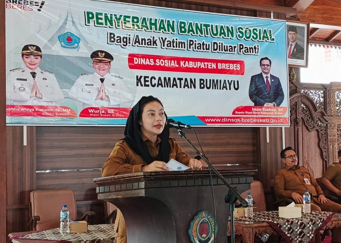 Pemkab Salurkan Bansos ke Ratusan Anak Yatim di Brebes 