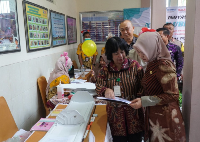 Kolak Ubi Kuning Puskesmas Tegal Timur Kota Tegal Ditantang Wawalkot untuk Turunkan Stunting