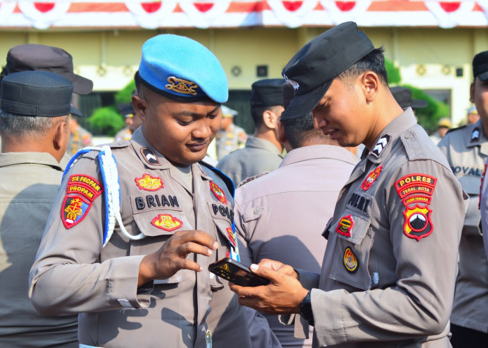 Cegah Judi Online, Sipropam Periksa HP Personel Polisi di Tegal