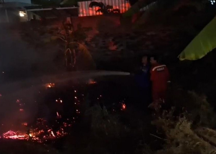 Geger Malam Hari! Kantor DPD PKS Kabupaten Tegal Nyaris Terbakar